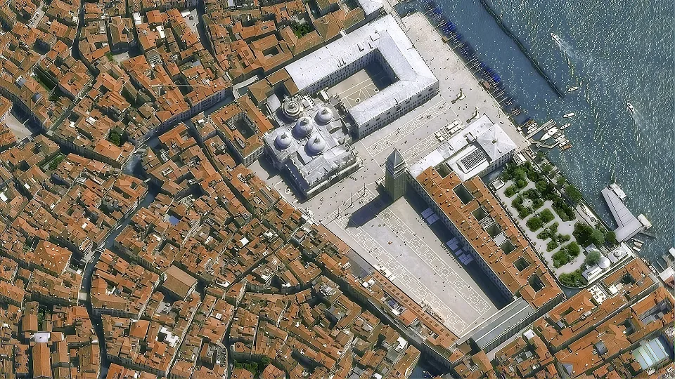 25-30 CM Optical Imagery